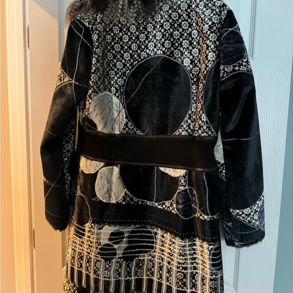 One of a kind Vintage, European 3/4 length jacket, fur trim hood, by CARLOPIK - Picture 3 of 3